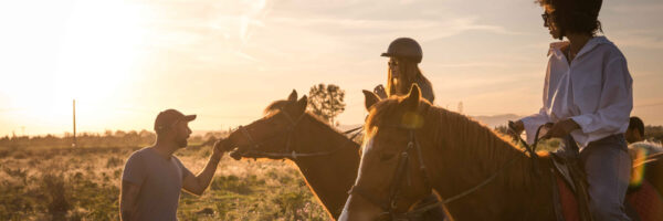 "balade cheval sidi thabet", "cheval tunisie", "equitation tunisie"